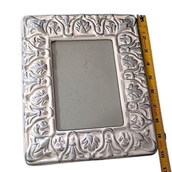 Ornate Picture Frame Ceramic Silver White Wash Detail 5x7 Victorian Deco Style - Picture 3 of 16
